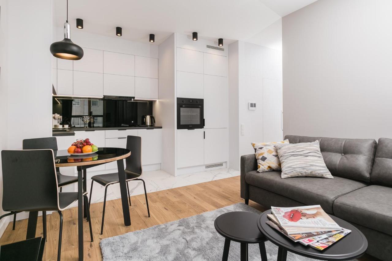 Luxury Apartments Mennica Residence - Golden Apartments - City Center 바르샤바 외부 사진